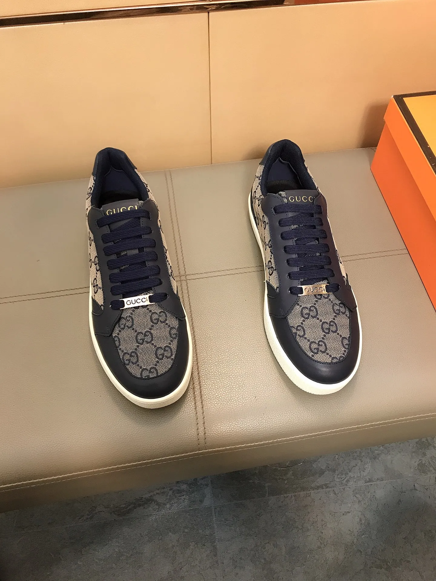 Men's Men's Shoes 230 ⌚️⌚️[GUCCI] Gucci men's casual shoes are absolutely popular 🔥The ultimate matching item for trendy men! Irresistible charm of super texture, the main recommendation, the upper is made of high-quality cowhide with printed fabrics, sheepskin feet, wear-resistant rubber sole, noble and elegant! Extremely comfortable🎁🎁You can be as handsome as you want💪 Size: 38-44!